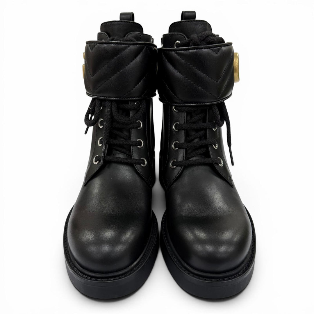 Pristine GUCCI Ankle boots GG Marmont Lace-Up Leather Short Boots 35 670397