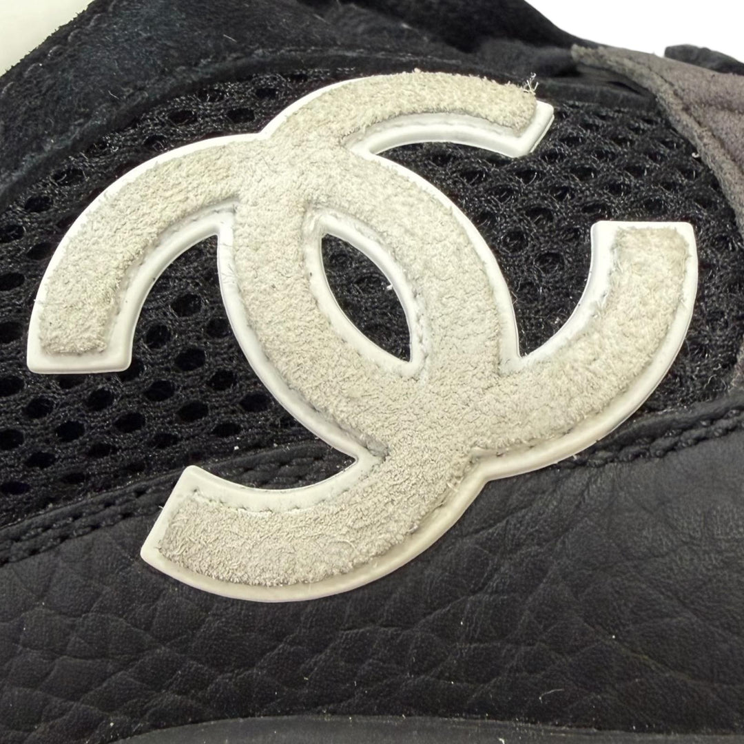 Discounted Very Good CHANEL Low cut sneakers COCO Mark lace up black leather mens 41 G38301