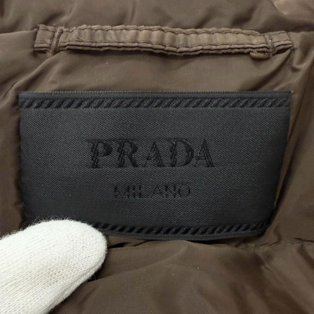 Great PRADA Down vest Triangle logo Re-Nylon Brown Nylon mens