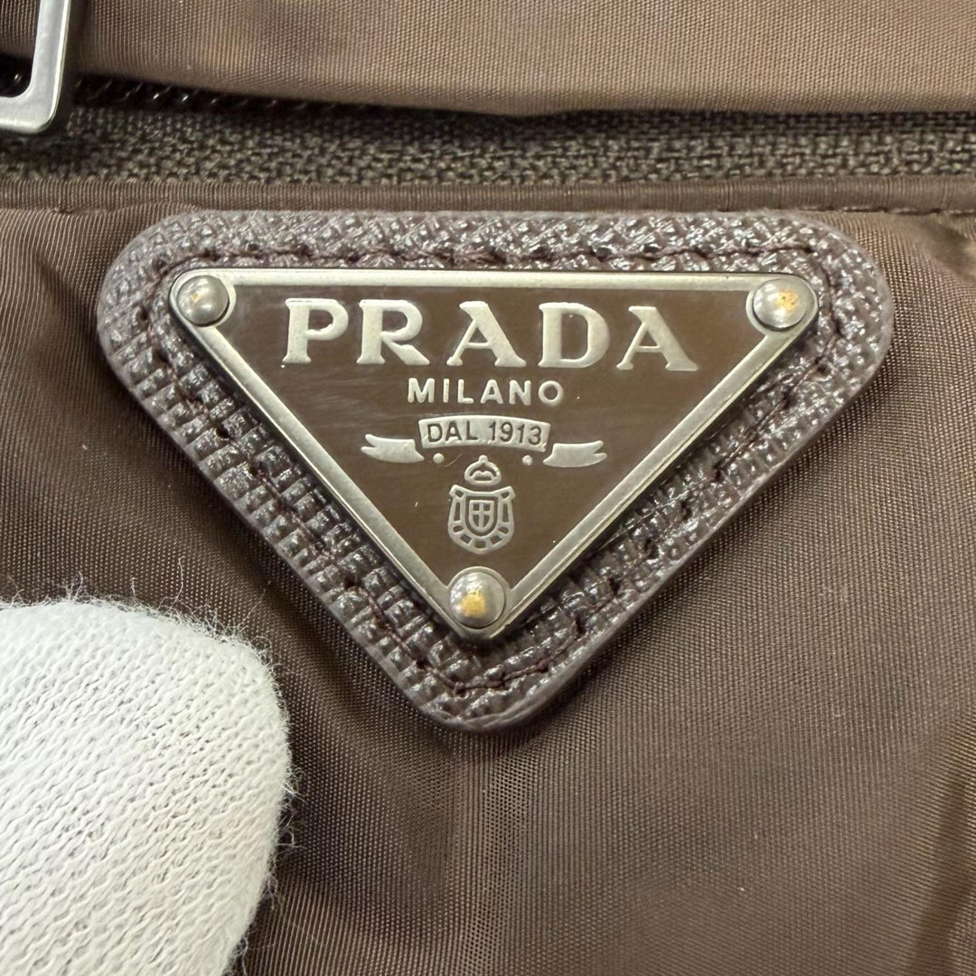 Great PRADA Down vest Triangle logo Re-Nylon Brown Nylon mens