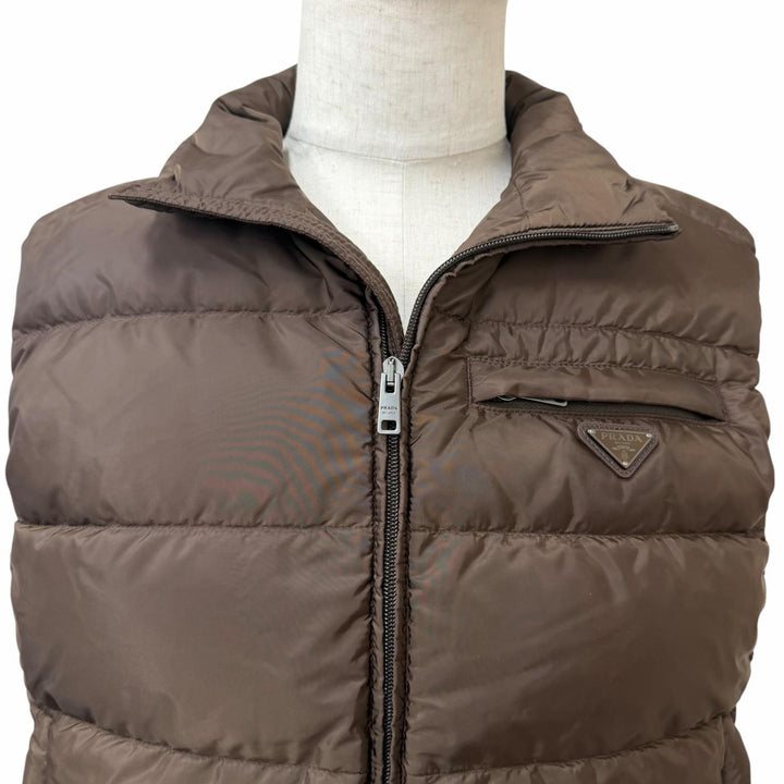 Great PRADA Down vest Triangle logo Re-Nylon Brown Nylon mens