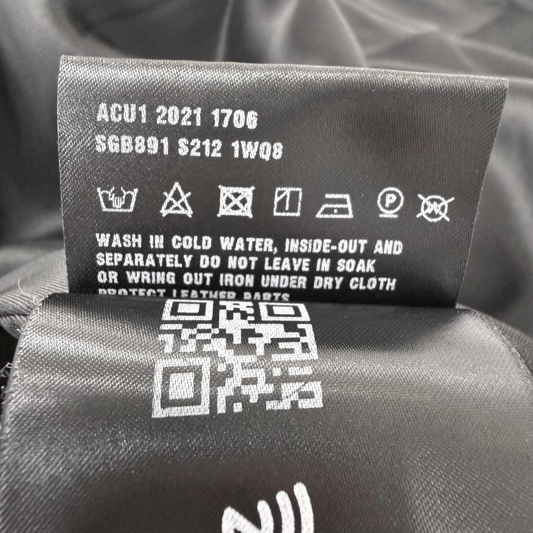 Excellent PRADA coat Re-Nylon Triangle Logo Pouch Included black