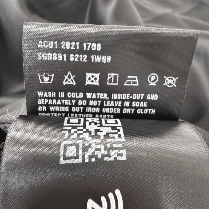 Excellent PRADA coat Re-Nylon Triangle Logo Pouch Included black
