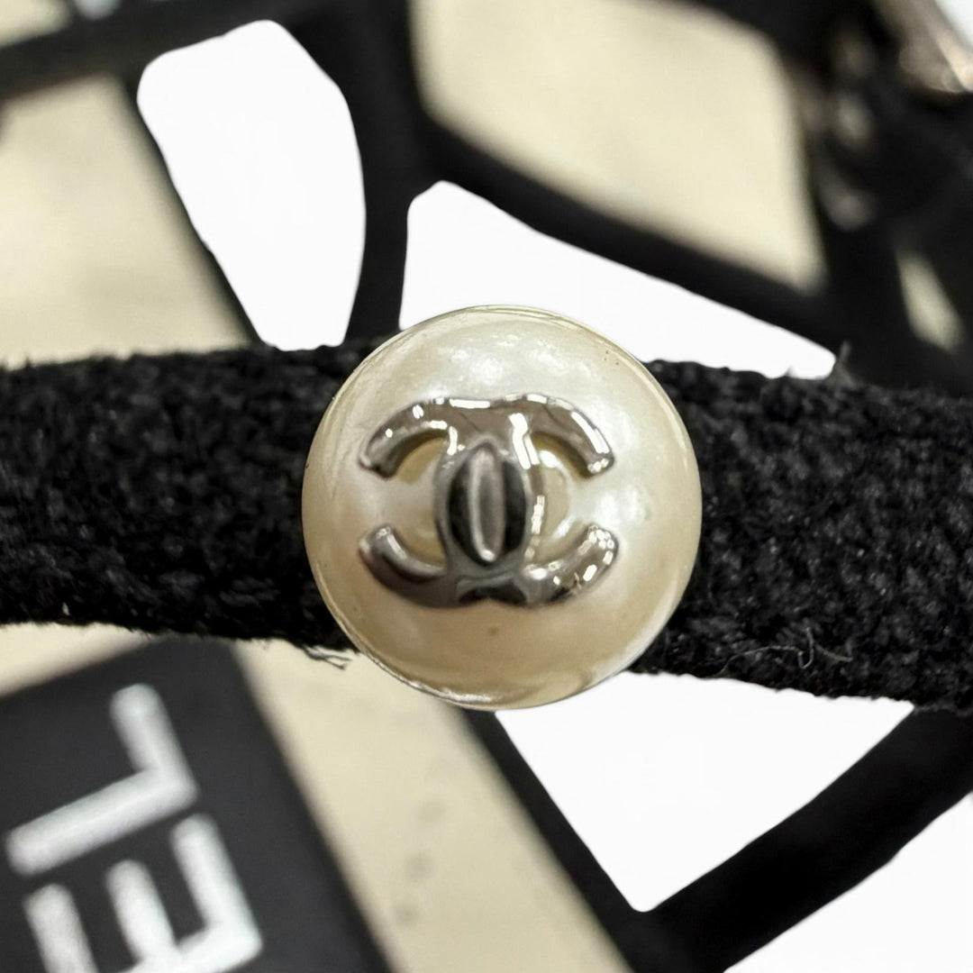 Great CHANEL Sandals COCO Mark Pearl Leather Strap Flats black Suede leather
