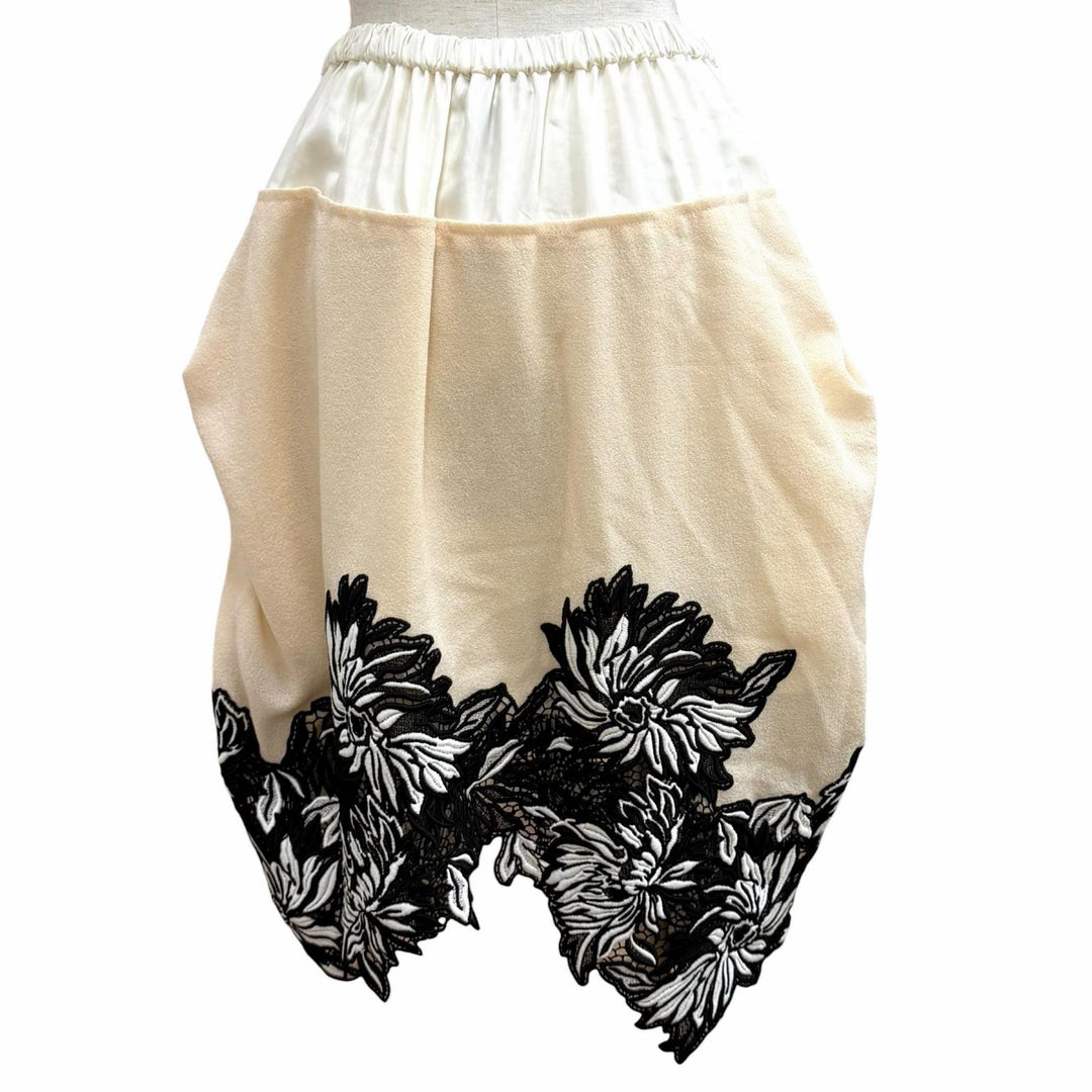 Pristine LOUIS VUITTON flare skirt Floral lace hem Multi wool Women 34