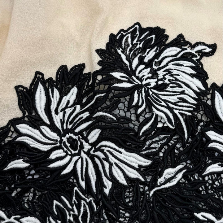 Pristine LOUIS VUITTON flare skirt Floral lace hem Multi wool Women 34