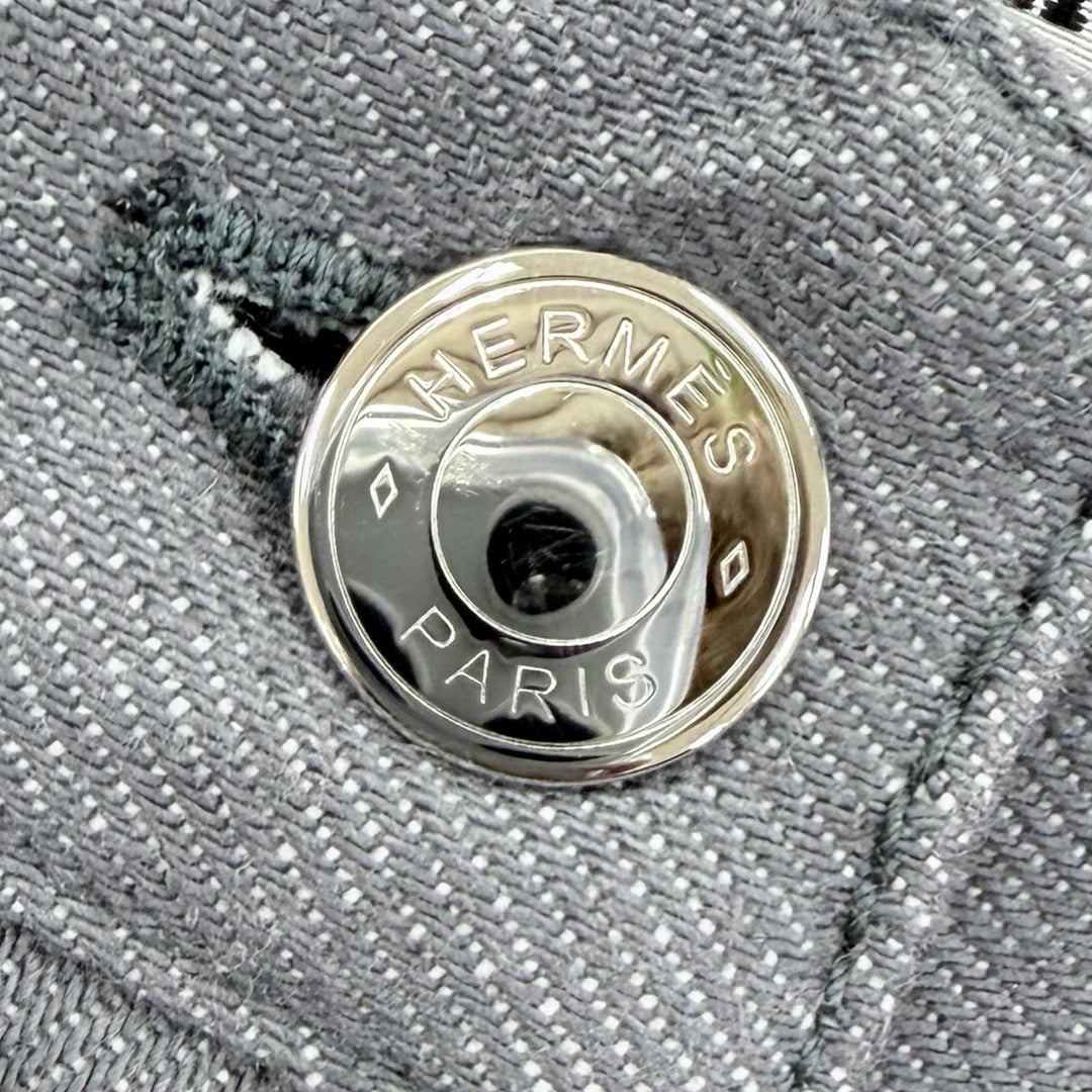 Excellent HERMES Denim pants Serie buttons, logo leather, button fly. gray 42