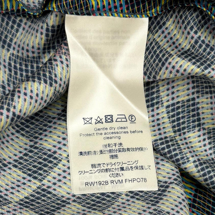 Pristine LOUIS VUITTON Shorts All-over print button fly Multi silk Women 38