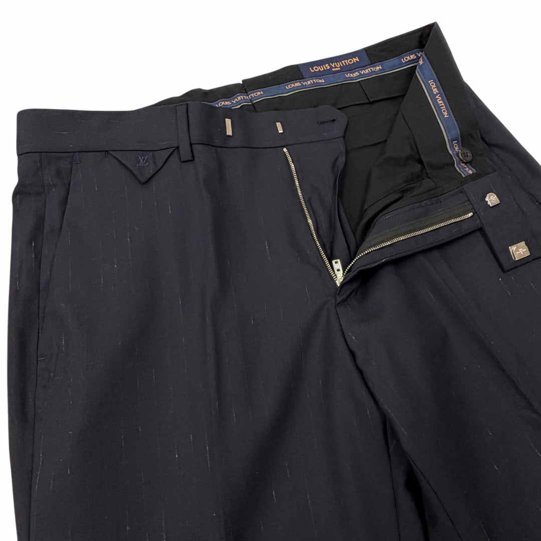 Pristine LOUIS VUITTON slacks Navy wool mens 52