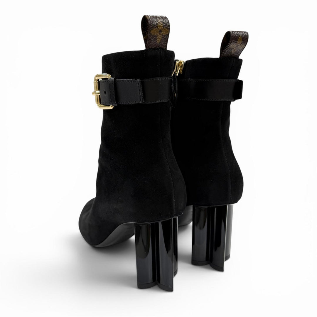 Great LOUIS VUITTON short boots black Suede leather Women 36.5