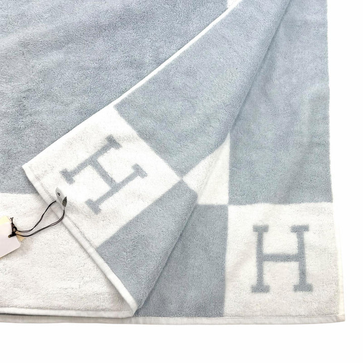Pristine HERMES towel Avalon H pattern, around 90 x 47.2"" bath towel cotton