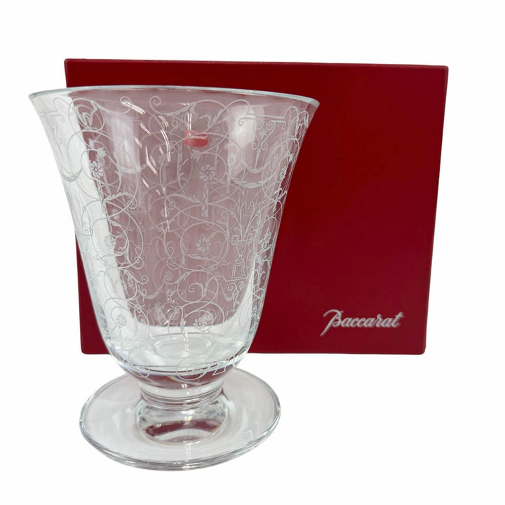 Pristine Baccarat Large glass flower vase/pot with floral arabesque pattern