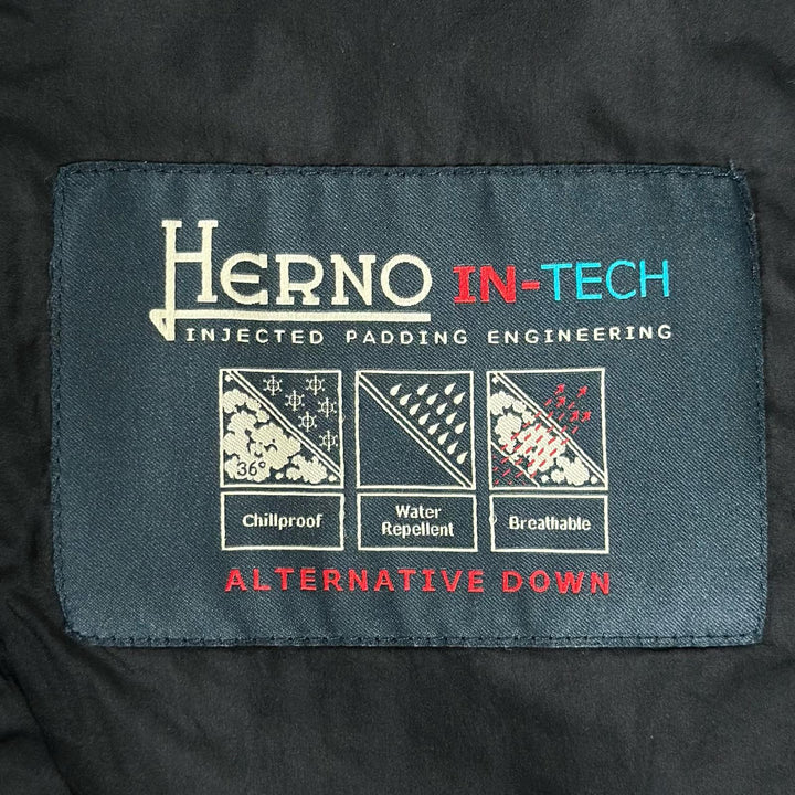 Great Herno Down jacket Logo buttons, water-repellent finish mens EU 50 PC002ULE