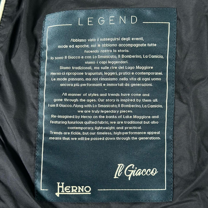 Great Herno Down jacket Logo buttons, water-repellent finish mens EU 50 PC002ULE