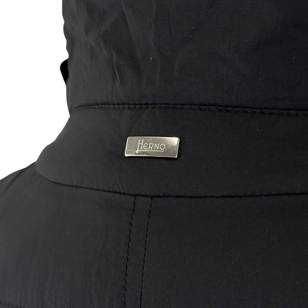 Great Herno Down jacket Logo buttons, water-repellent finish mens EU 50 PC002ULE