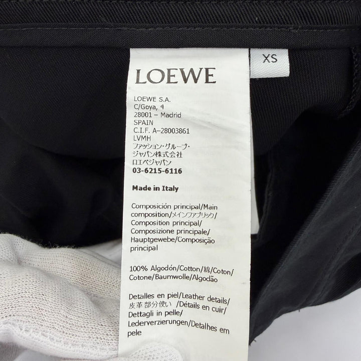 Great LOEWE Pants Anagram leather patch, wrap-style design, cropped. black XS