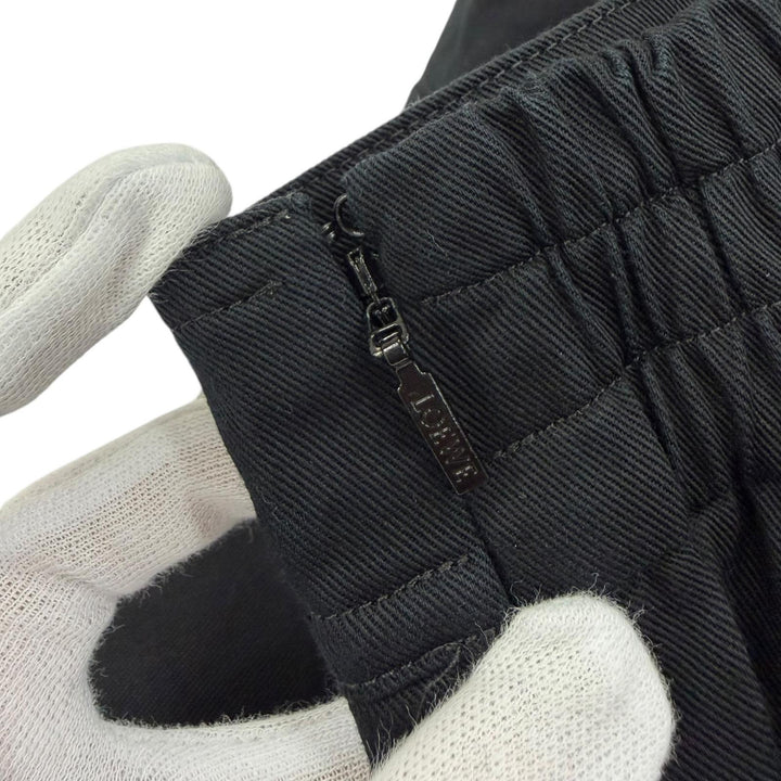 Great LOEWE Pants Anagram leather patch, wrap-style design, cropped. black XS
