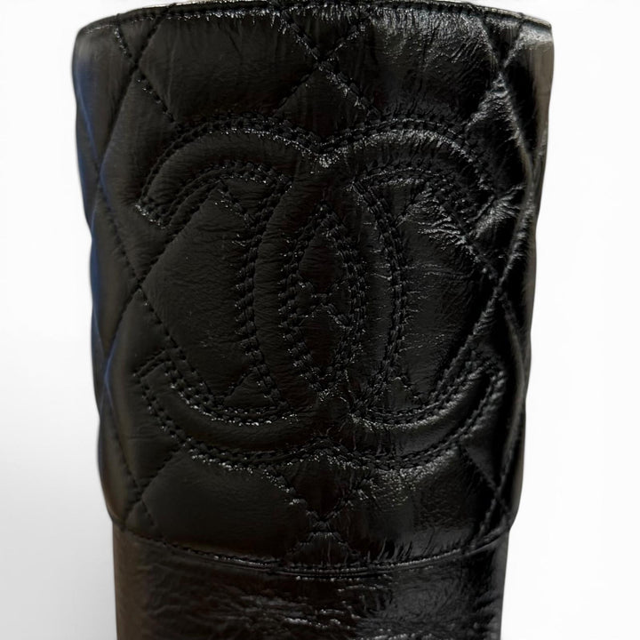 Great CHANEL Knee-high boots COCO Mark Matelassé Chunky Heel Leather 36.5 G45201