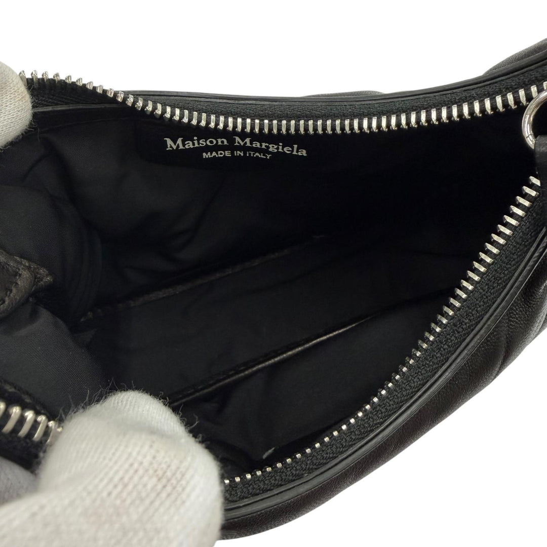 Great Maison Margiela 11 Gram Slam Hobo Micro Chain Shoulder Bag SB1WG0021