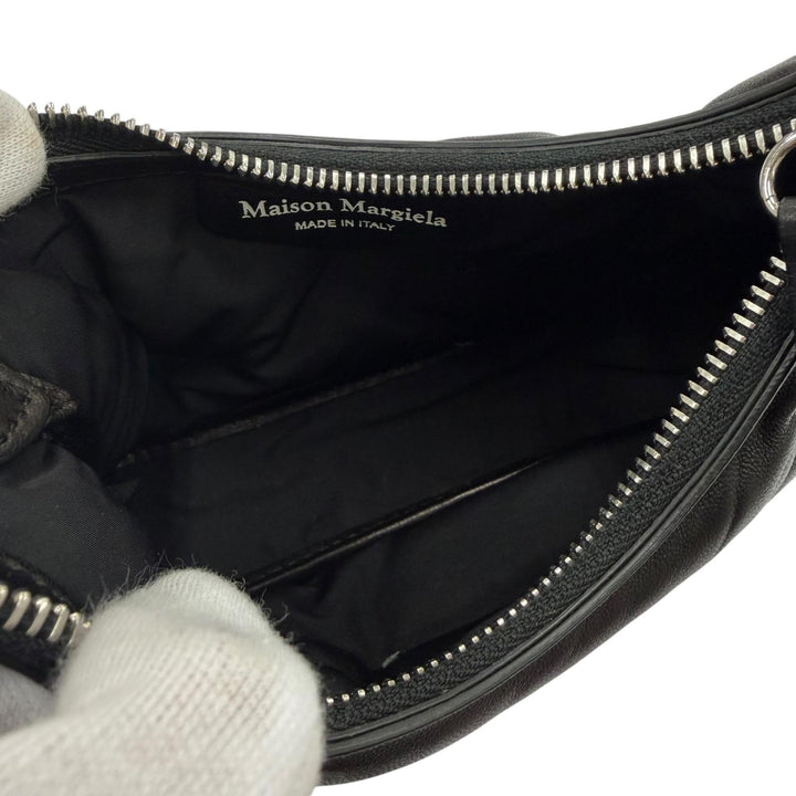 Great Maison Margiela 11 Gram Slam Hobo Micro Chain Shoulder Bag SB1WG0021