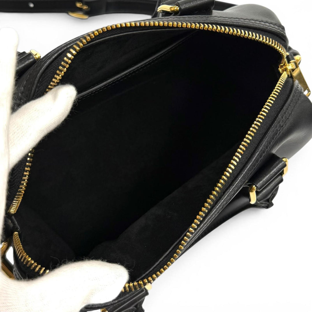 Excellent CELINE Shoulder Bag black Smooth scarf skin Women 11377