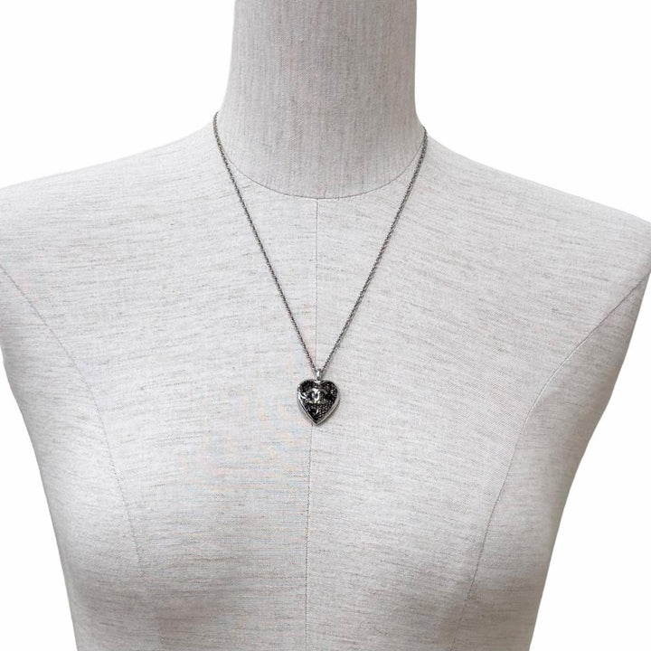 Great CHANEL Necklace COCO Mark Heart Lace Silver Women C24K