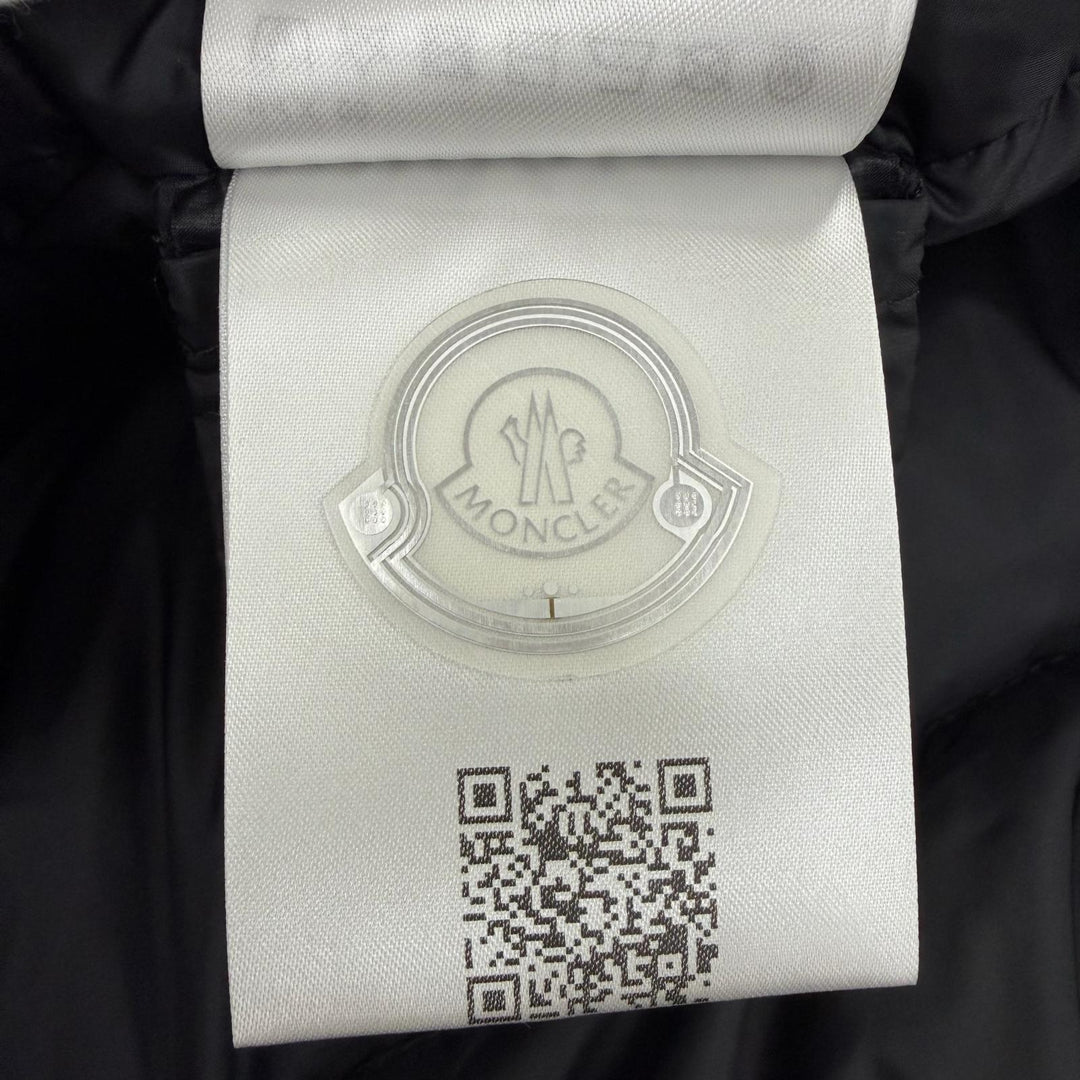 Great MONCLER down coat BROU Logo patch and belt included black Women 00