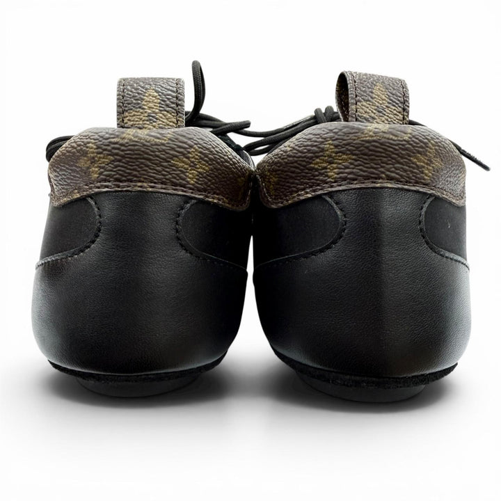 Excellent LOUIS VUITTON Low cut sneakers LV Sneakers Carina Monogram canvas 35