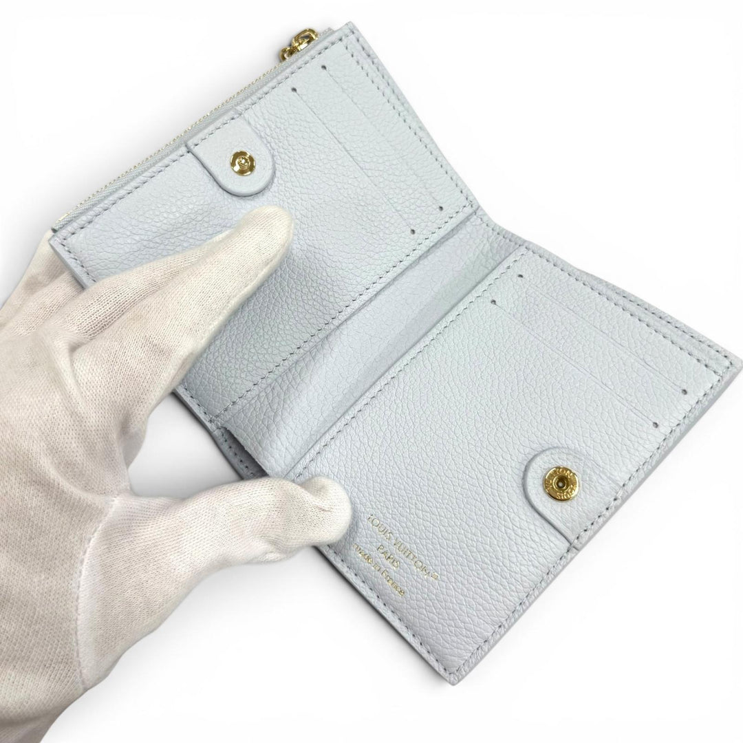 Pristine LOUIS VUITTON Bifold Wallet Portefeuille Lisa Monogram Ann Platt M14654