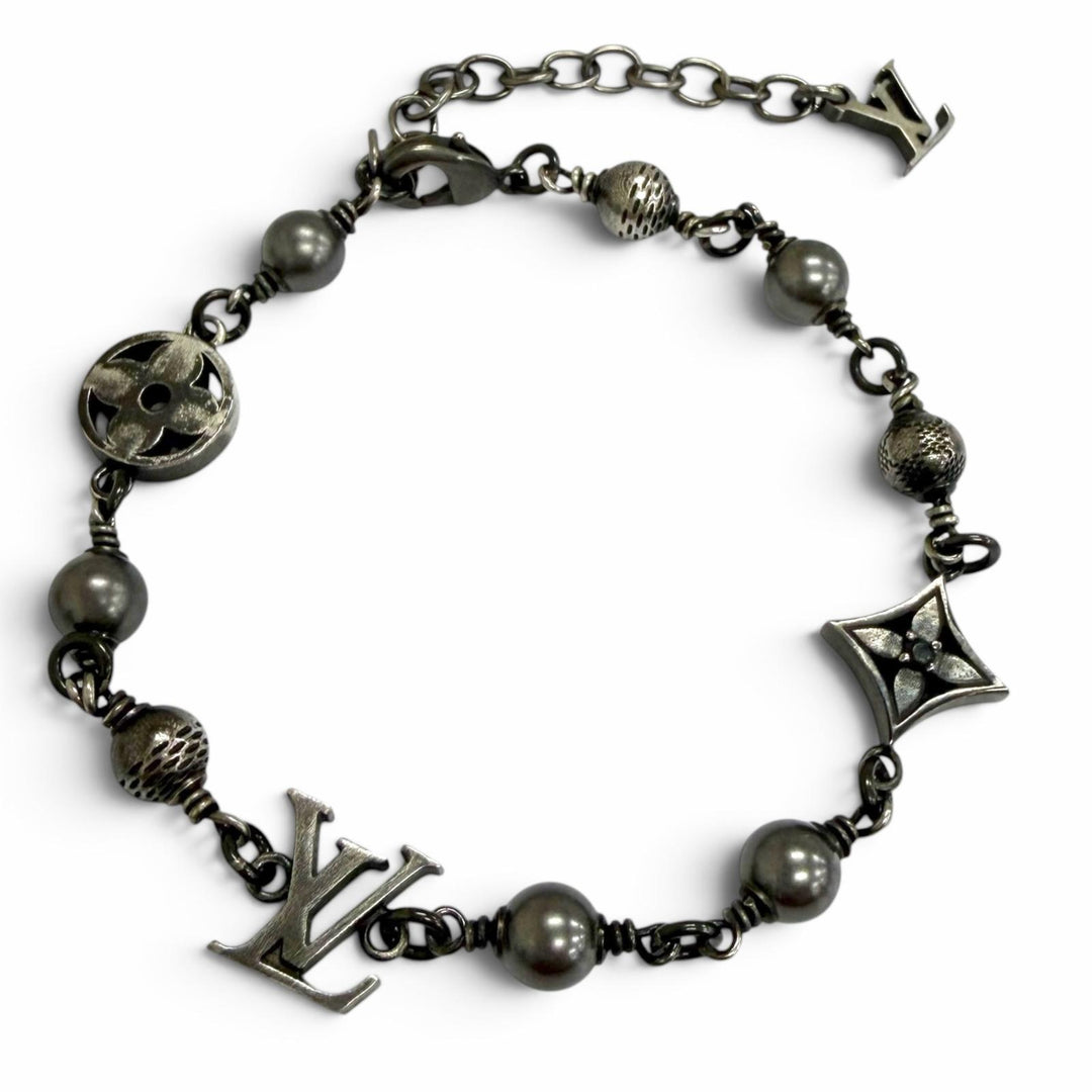 Very Good LOUIS VUITTON bracelet LV Pearl Monogram Flower