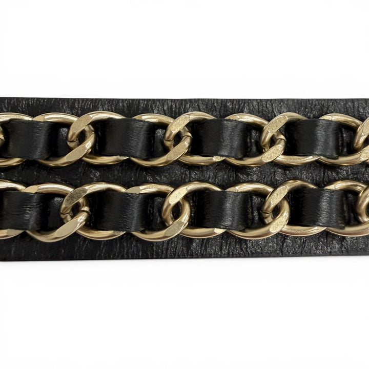 Great CHANEL bracelet COCO Mark Turnlock Chain Leather black Women S B18K