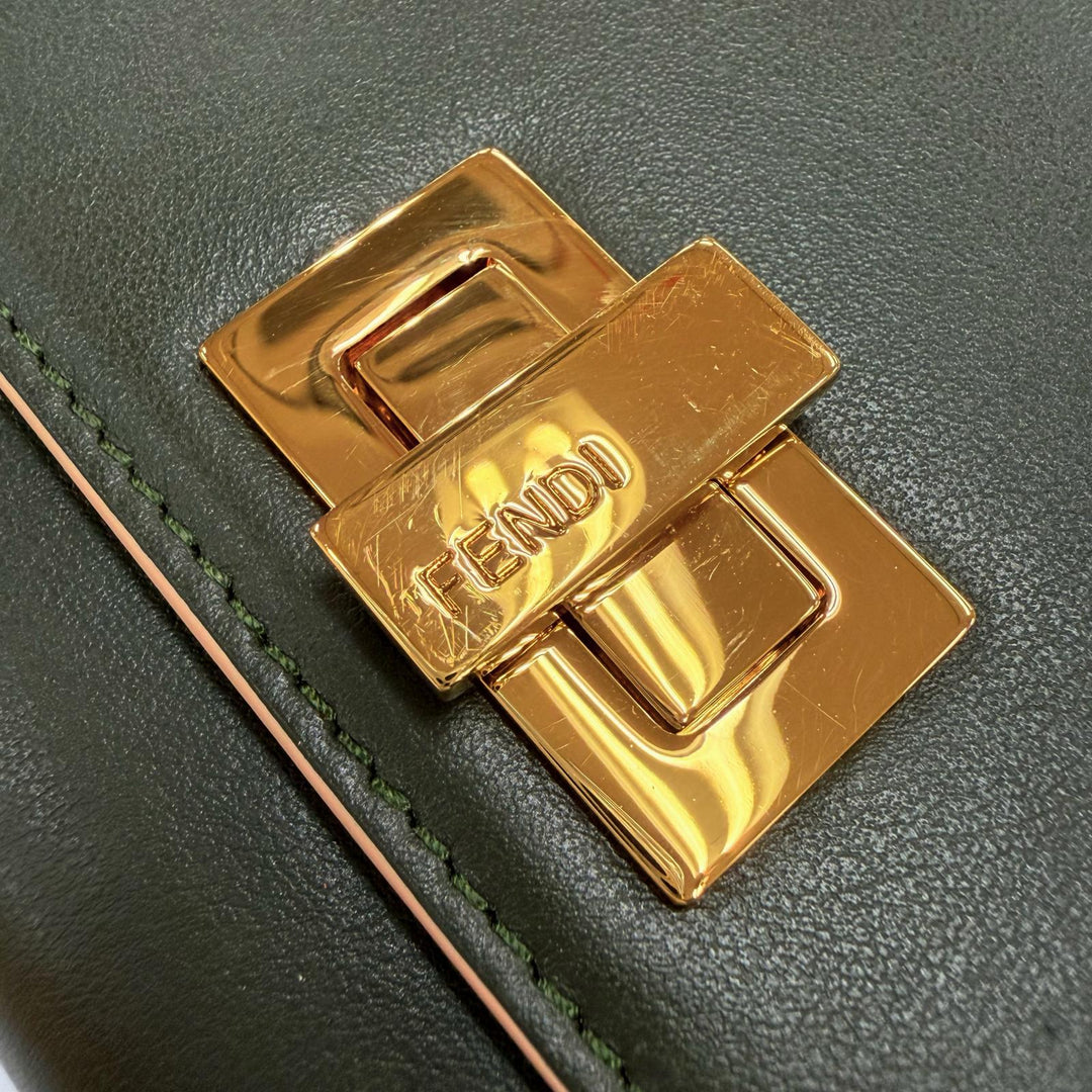 Great FENDI Purse Peekaboo Dark green leather Women 8M0377
