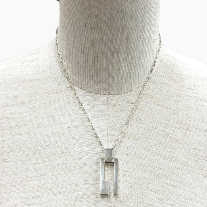 Great GUCCI Necklace GWith logo Chain Silver 925 Women
