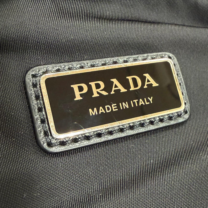 Very Good PRADA Shoulder Bag black Nylon mens 2VH147