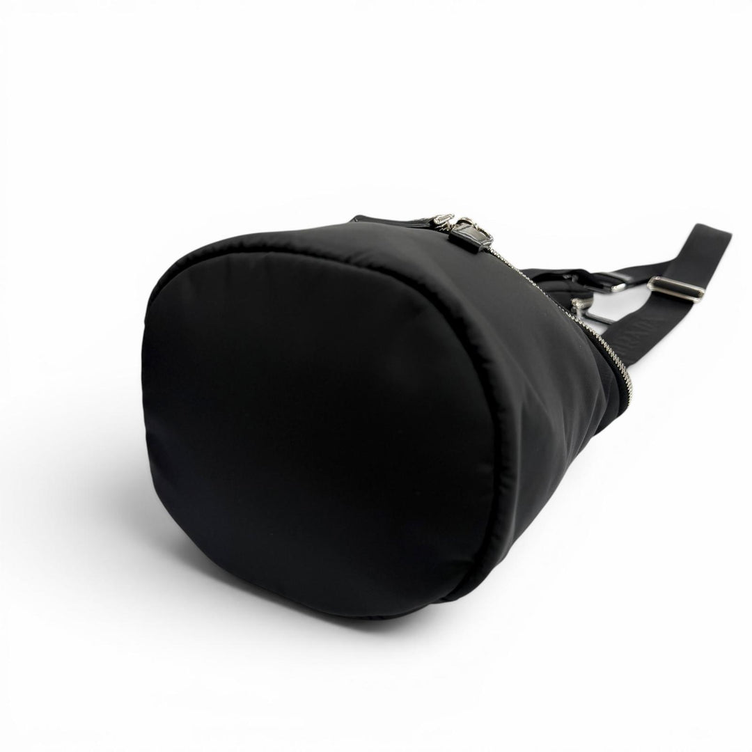 Very Good PRADA Shoulder Bag black Nylon mens 2VH147