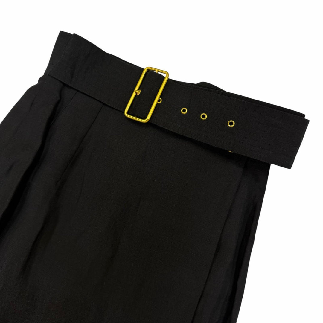 Great GUCCI Wrap skirt Tom Ford era, with logo buttons and belt. black silk 38