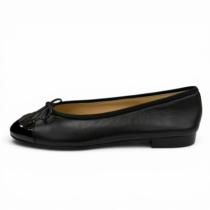 Pristine CHANEL Ballet shoes ballerina COCO Mark flat pumps black 37 G02819