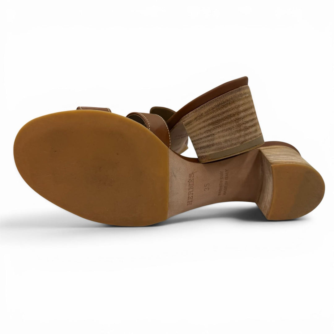 Great HERMES Sandals Oasis Mule gold Calf leather Women 35