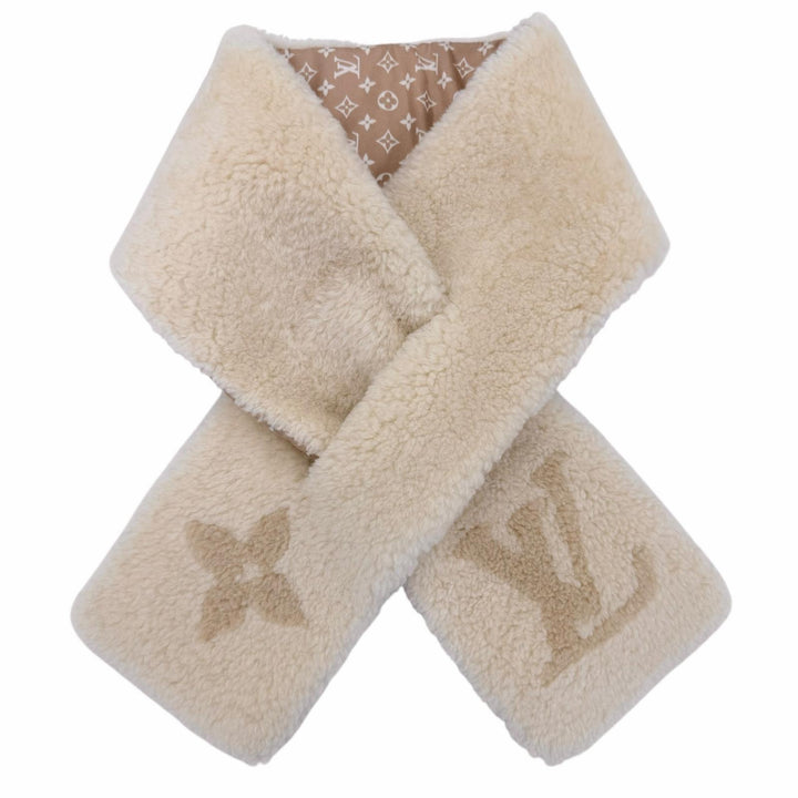 Excellent LOUIS VUITTON Monogram Shearling Scarf LV logo shearling Sheep M92894
