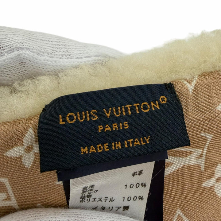 Excellent LOUIS VUITTON Monogram Shearling Scarf LV logo shearling Sheep M92894