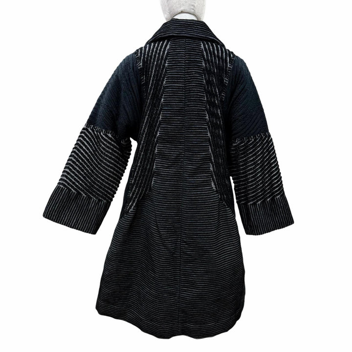 Pristine ISSEY MIYAKE coat Pleated Switching Design Black series 2 IM64-FA512