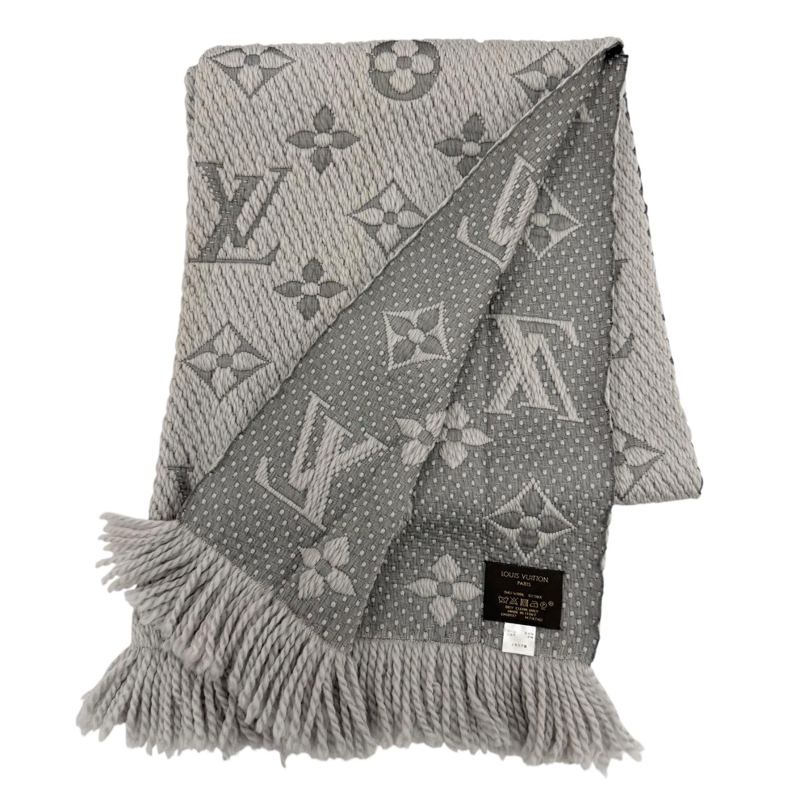 Great LOUIS VUITTON Scarf Escalp Logo Mania fringe wool Women