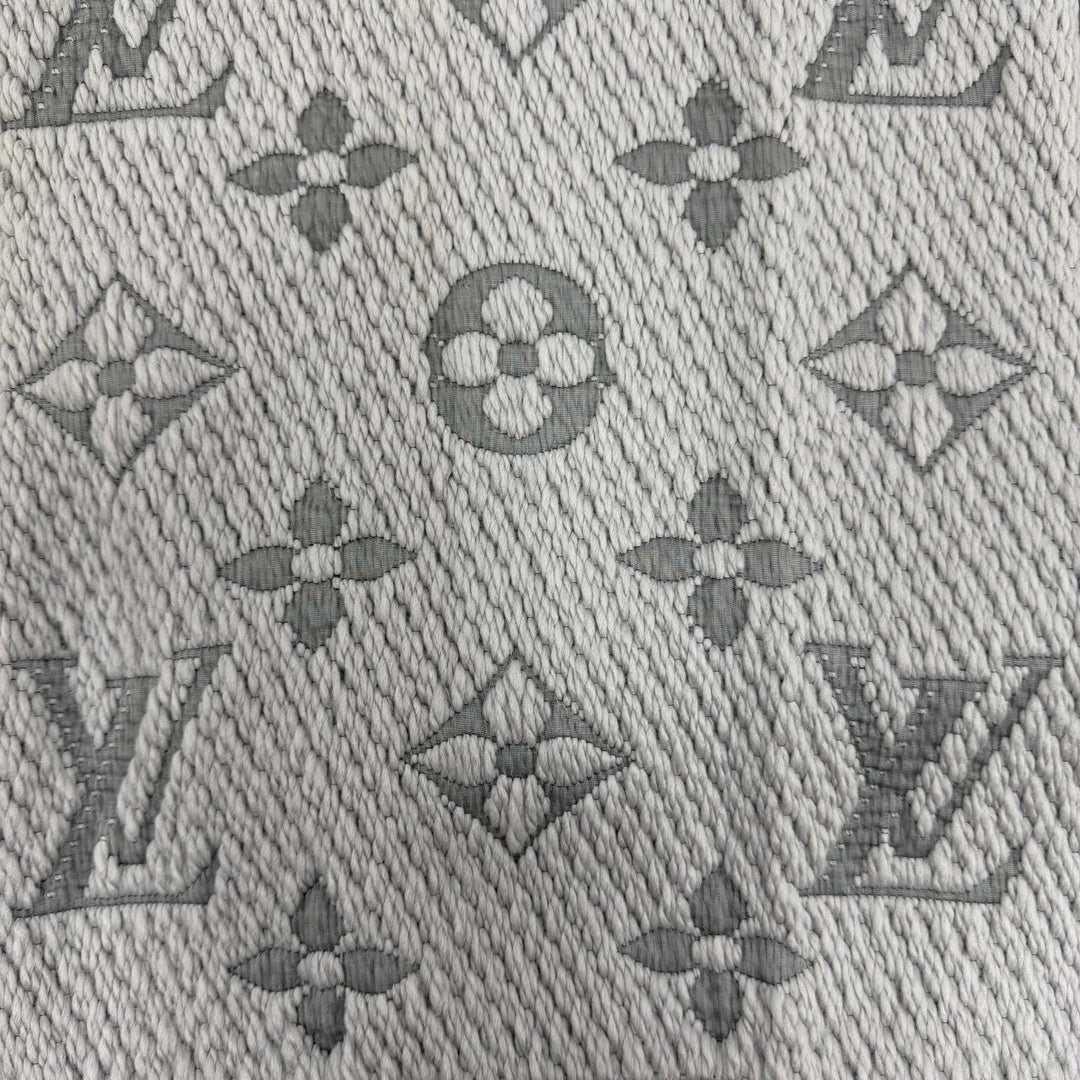 Great LOUIS VUITTON Scarf Escalp Logo Mania fringe wool Women M74742