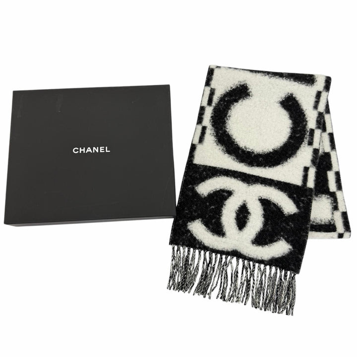 Excellent CHANEL Scarf COCO Mark Logo Design Fringe white cashmere Women AAA478