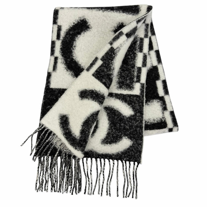 Excellent CHANEL Scarf COCO Mark Logo Design Fringe white cashmere Women AAA478