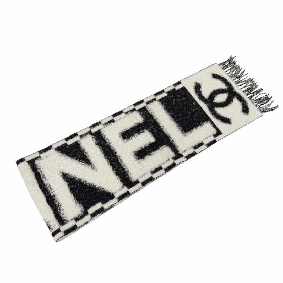 Excellent CHANEL Scarf COCO Mark Logo Design Fringe white cashmere Women AAA478