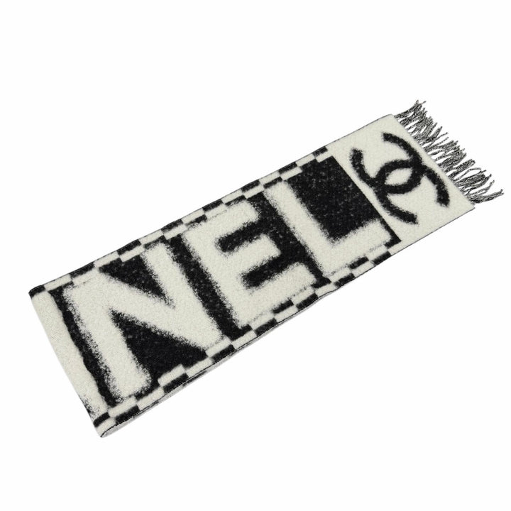 Excellent CHANEL Scarf COCO Mark Logo Design Fringe white cashmere Women AAA478
