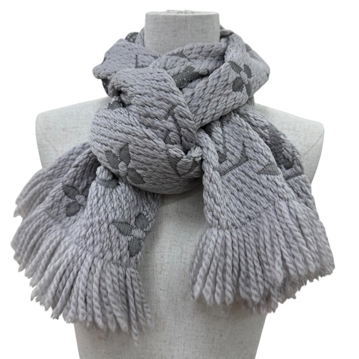 Great LOUIS VUITTON Scarf Escalp Logo Mania Monogram fringe wool Women M74742
