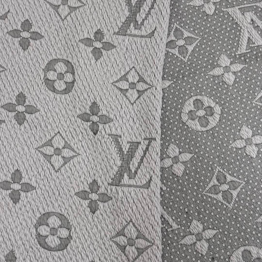 Great LOUIS VUITTON Scarf Escalp Logo Mania Monogram fringe wool Women M74742