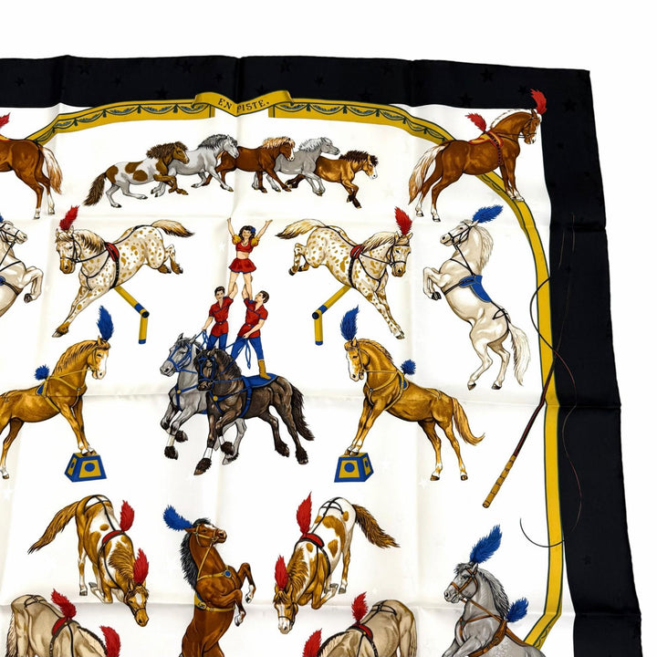 Excellent HERMES scarf EN PISTE on stage white silk Women